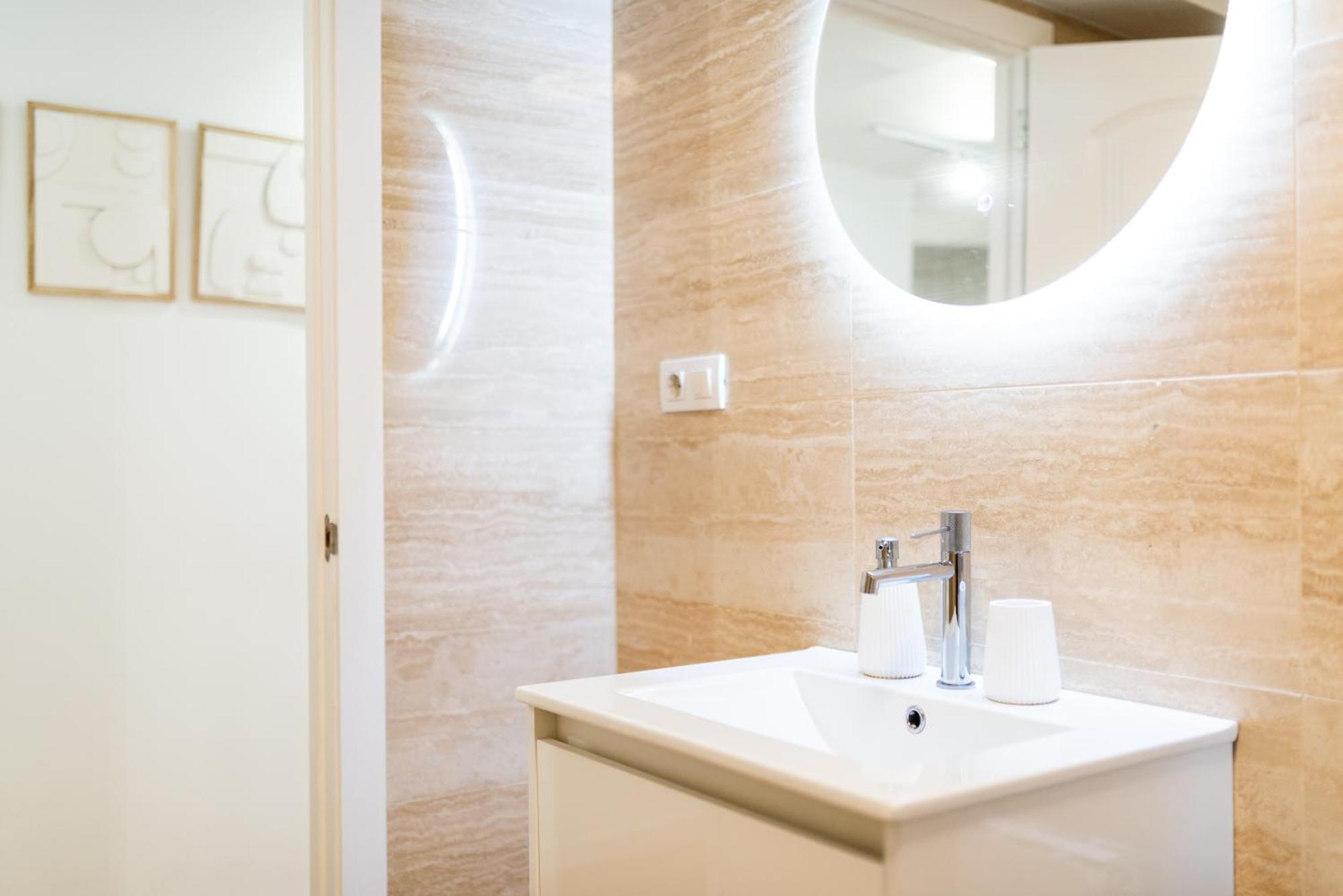 Moderno Apartamento En Granada Centro Dış mekan fotoğraf